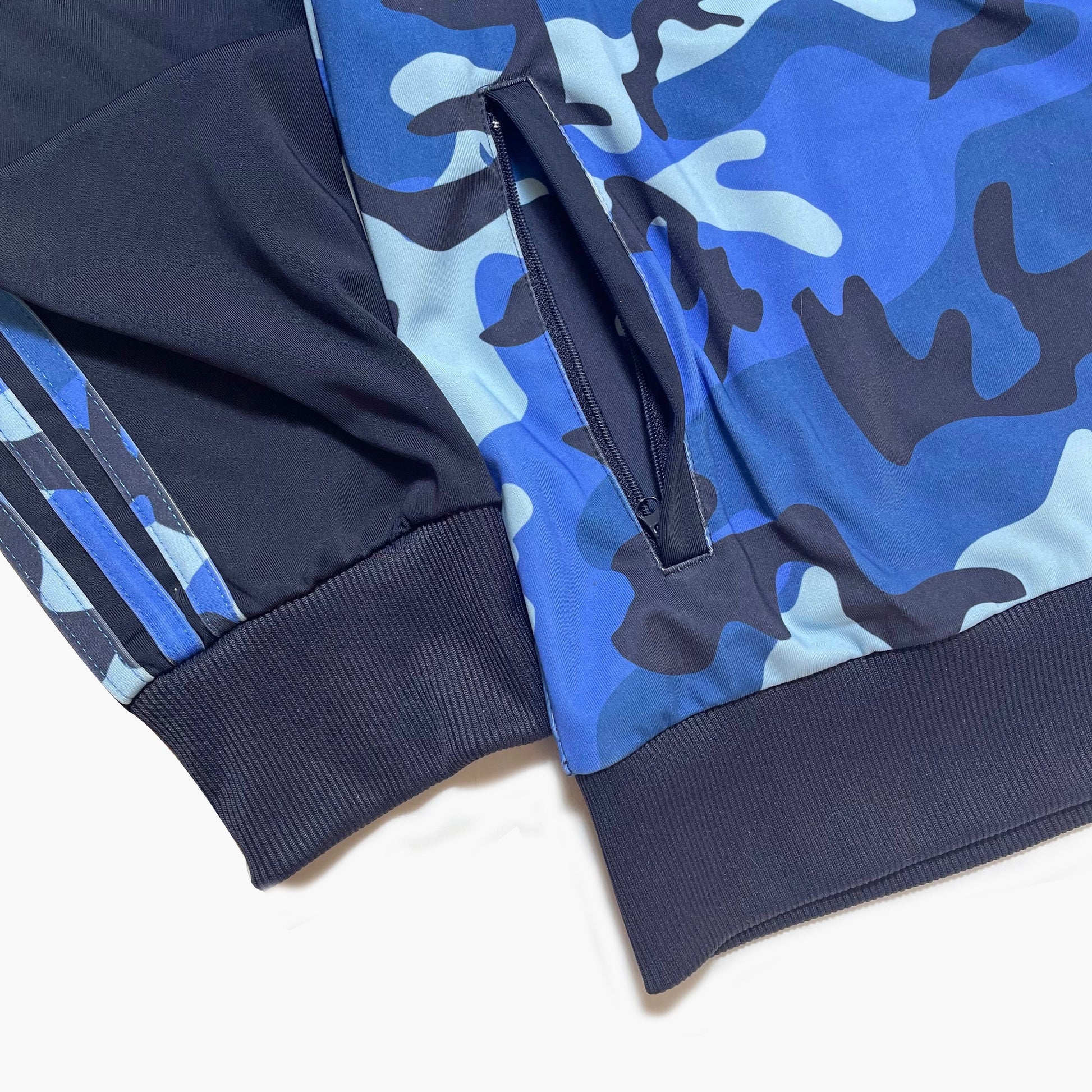 00s Adidas Climate Camo Jacket image 2